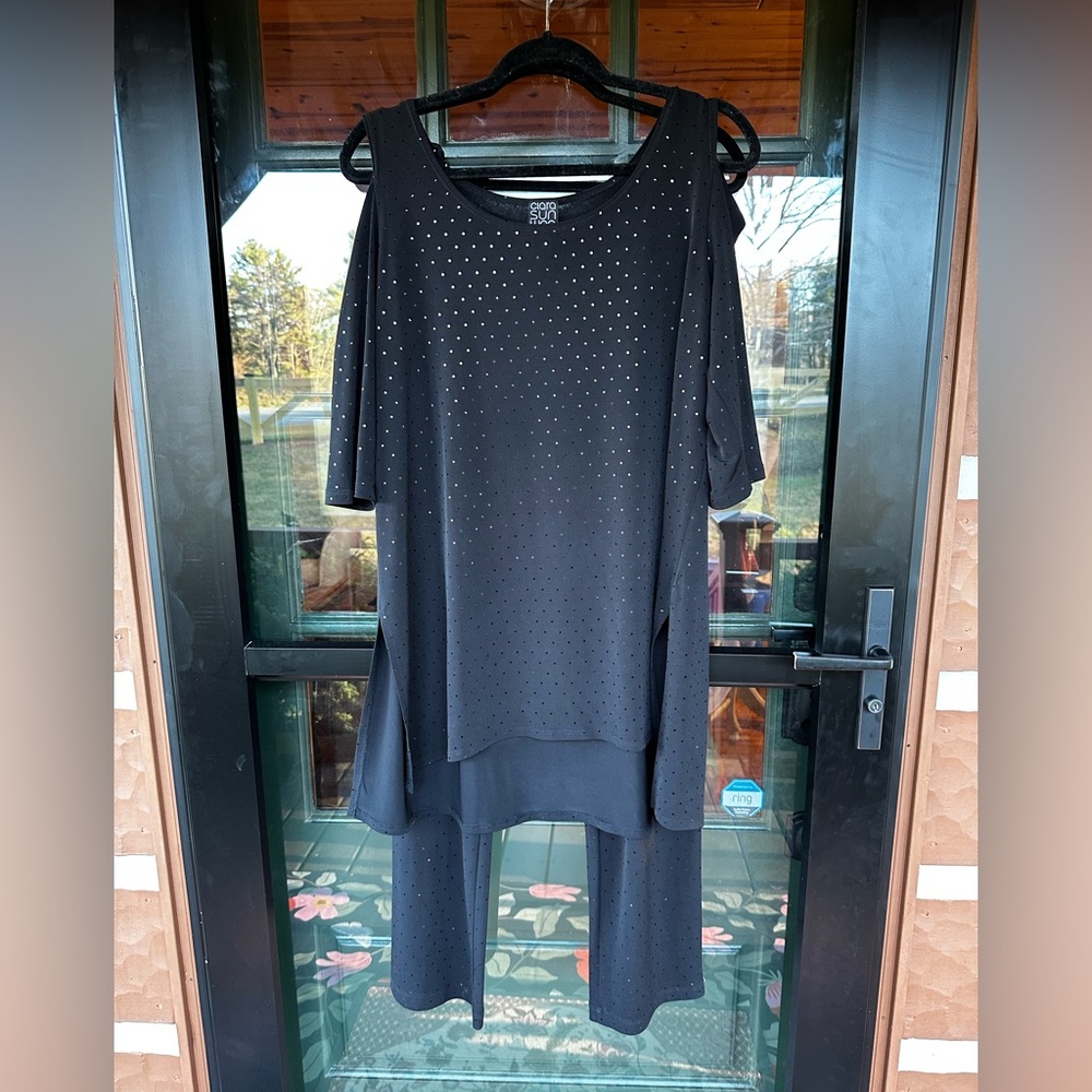 Clara SunWoo Black Cold Shoulder Embellished Top & Pants Set L‎ Made USA
